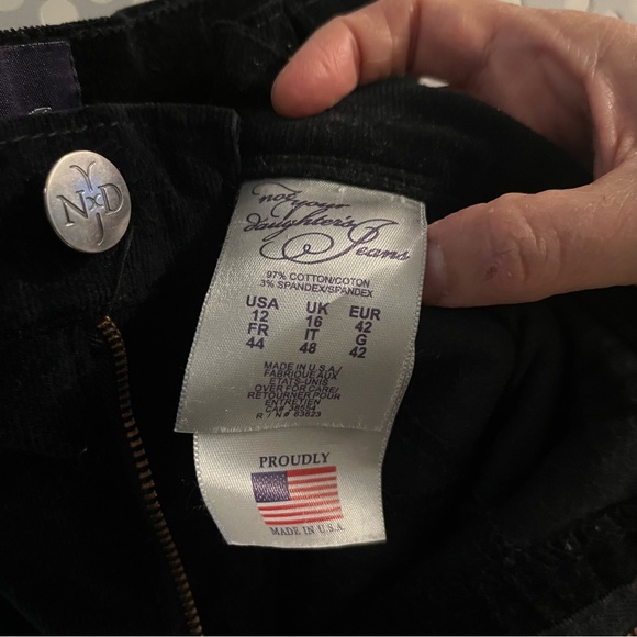 NYDJ The Marilyn Straight Leg Velvet Jeans Size 12 in Black Inseam 32” - Picture 15 of 17
